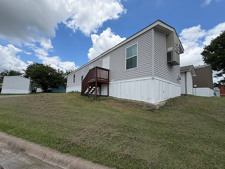 709 N Collins Fwy #156 — Photo 21
