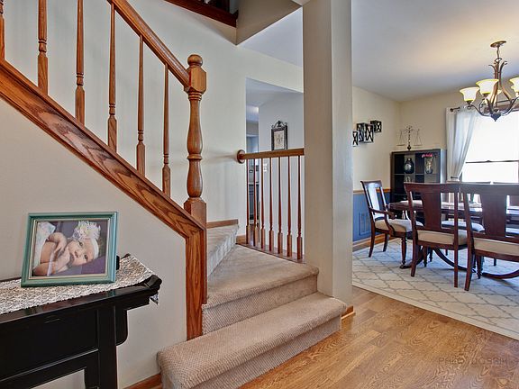 5th image of 2132 Newport Cir