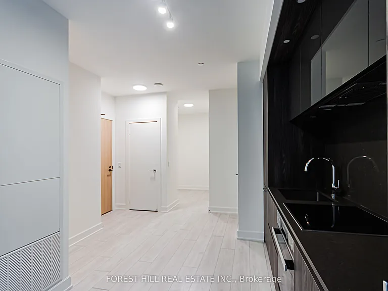 15 Mercer St S #807 — Photo 23