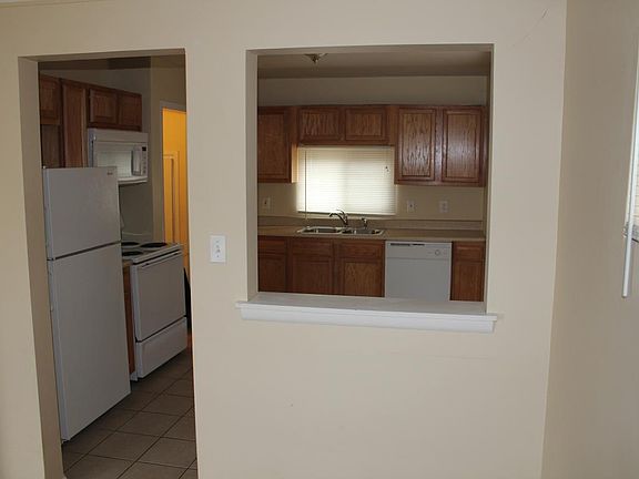 Dining Room to Kitchen