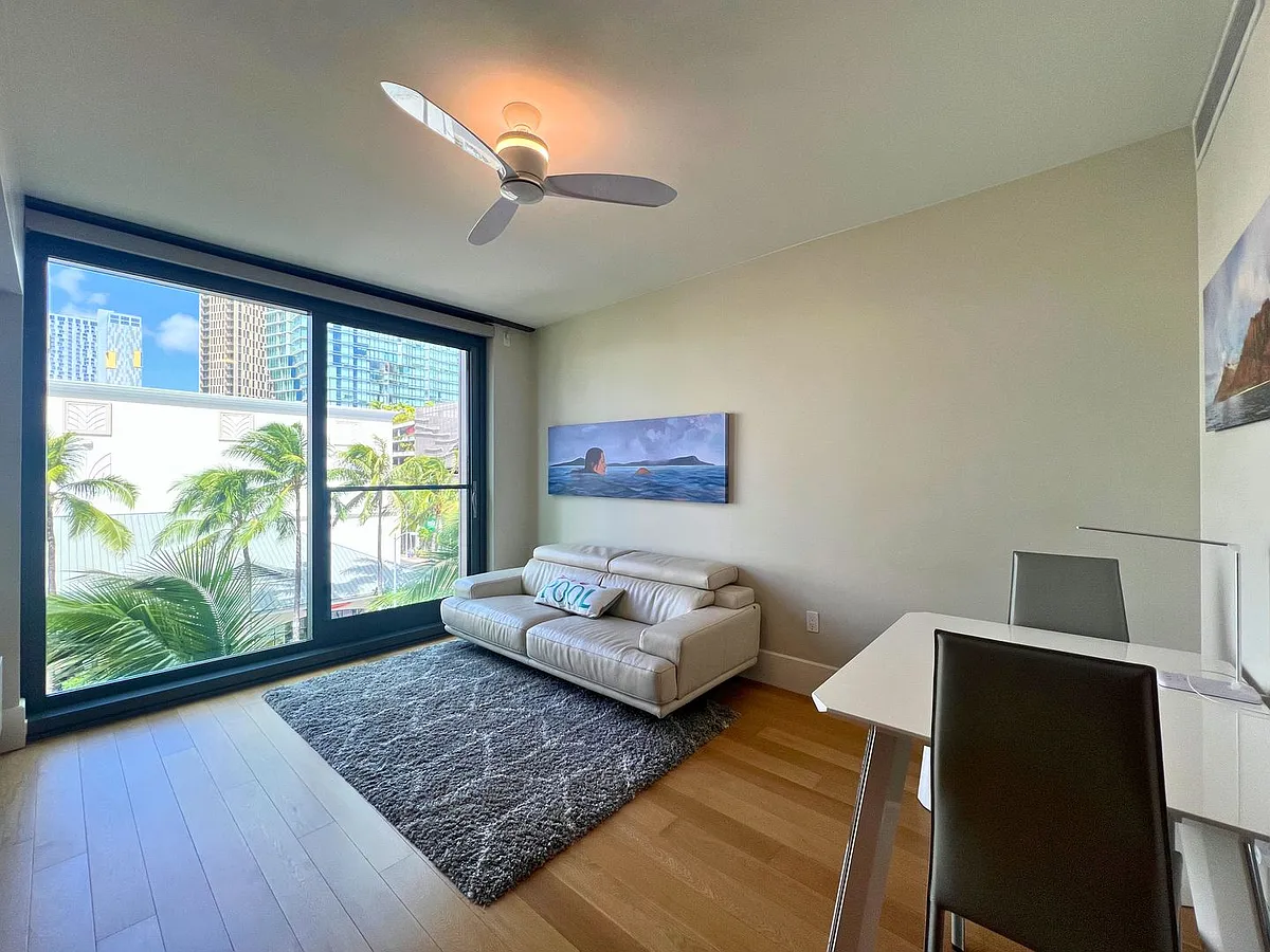 Building Photo - 1108 Auahi St #303