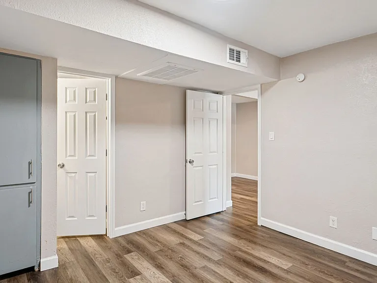Loft on Louise — Photo 45