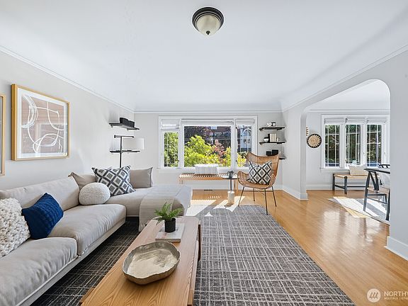 4th image of 2205 Bigelow Avenue N #5