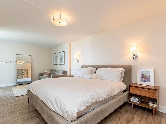 5th image of 20225 NE 34th Ct Floor 22