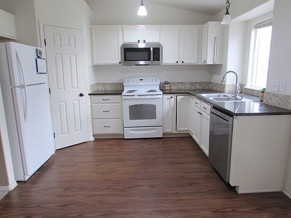 2nd image of 361 W Whitetail Ct