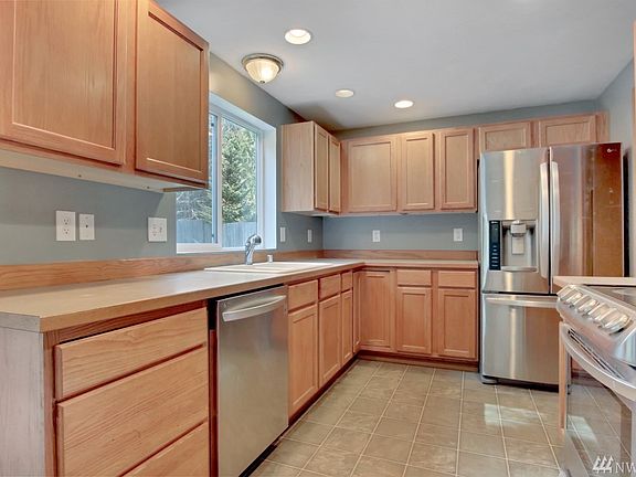 2nd image of 2535 Westwind Dr NW