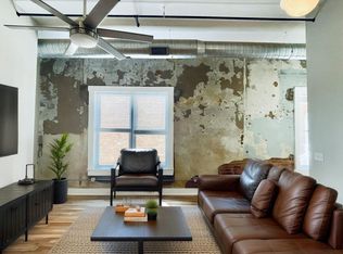 121-129 S Main St #205, Madison, GA 30650