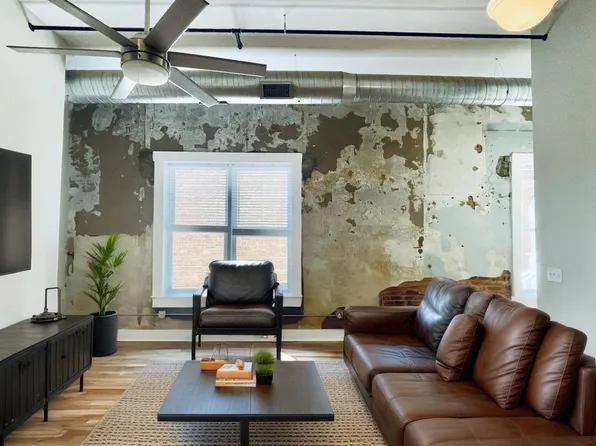 Vason, 121-129 S Main St #27a8739fd, Madison, GA 30650