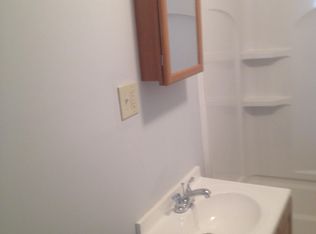 56 Briarwood Ln APT 56F, Branford, CT 06405
