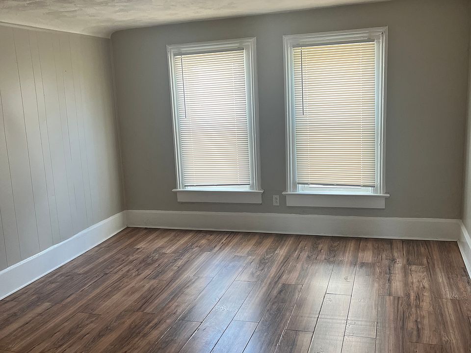 2nd image of 1579 S Cesar E Chavez Dr #2C