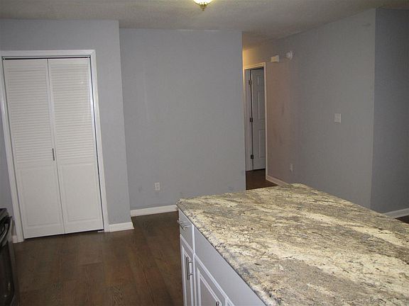 3rd image of 6301 Nashville Ave