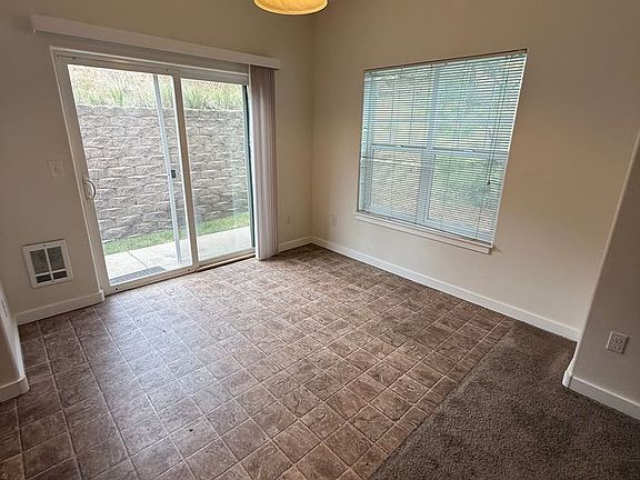 5th image of 1785 NE Lotus Dr #B