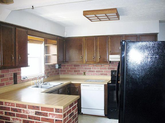 4th image of 848 S Hague Ave