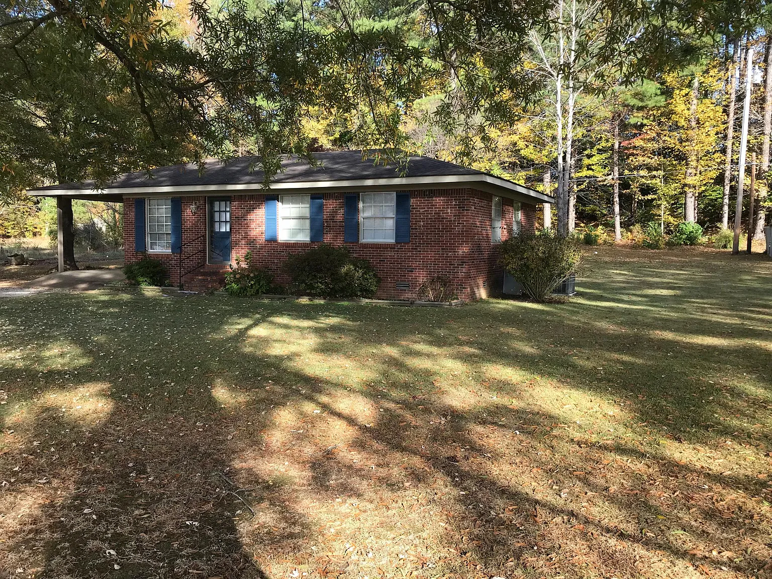 3 bed, 1000 sqft, $1,350 — Photo 3