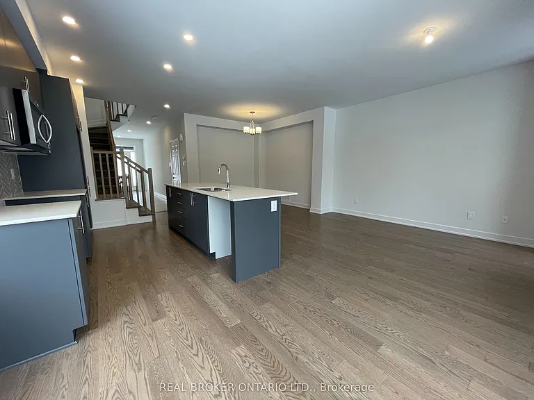 882 Solarium Ave — Photo 13