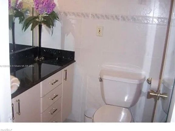 5th image of 3800 S Ocean Dr APT 1723