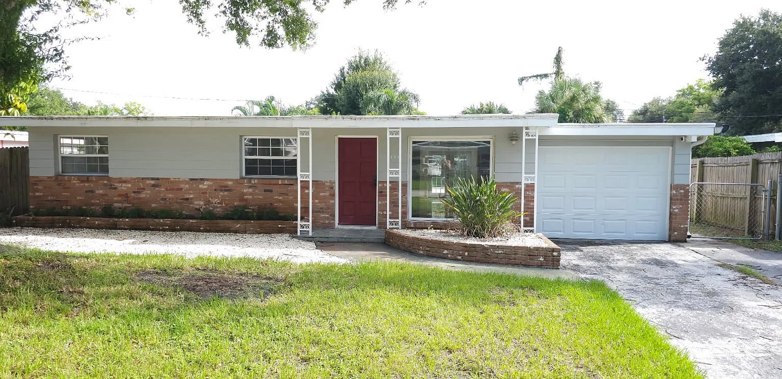 3 bed, 1061 sqft, $2,650 — Photo 1