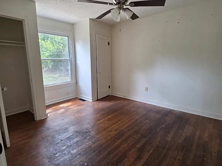 1515 S Pierce St — Photo 5
