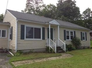 726 Franklin St, Belchertown, MA 01007