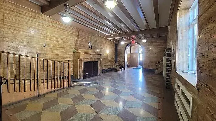 Rented by BRICK & GALO REALTY CORP | media 10