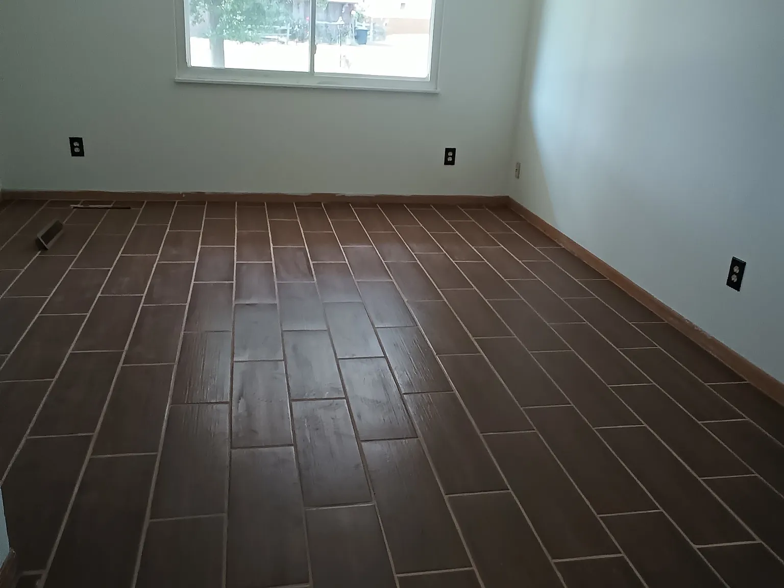 12050 Algiers Dr — Photo 3