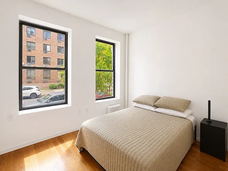 29 Brooklyn Ave #1F — Photo 6