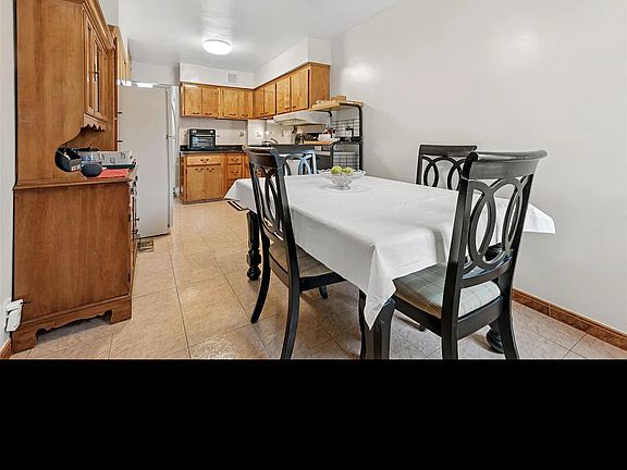 3rd image of 1349 E 84th St #1