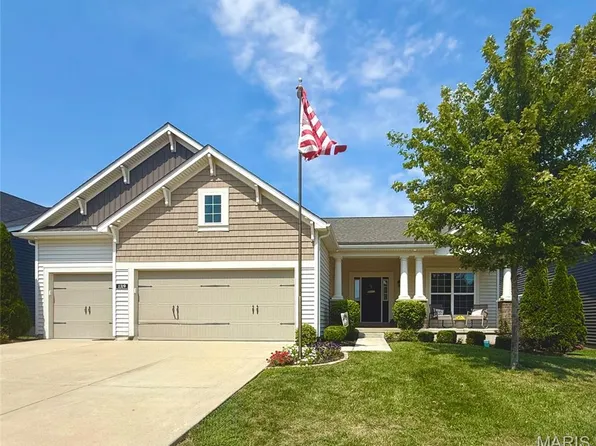 1319 Bloomfield Dr, Eureka, MO 63025