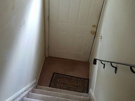 2nd image of 335 Woodbine Ave
