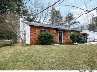 14 Kilkenny Dr, Asheville, NC 28806
