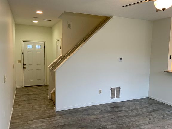 4th image of 3579 Shadetree Dr