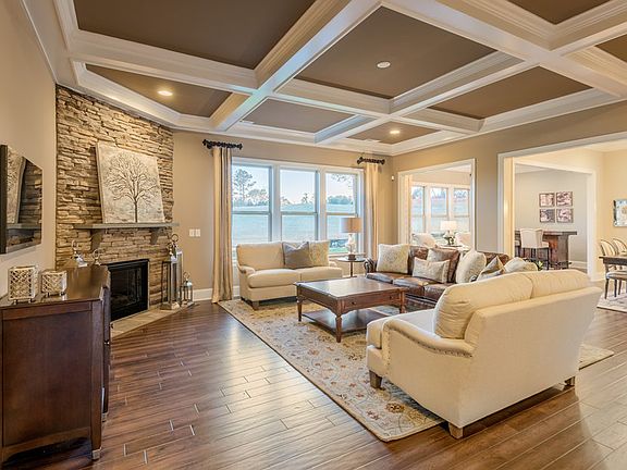 2nd image of 2022 Waltham Ln