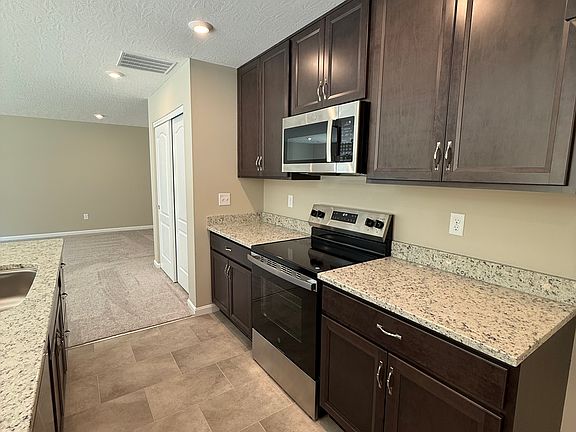 3rd image of 3379 Fall Leaf Ct