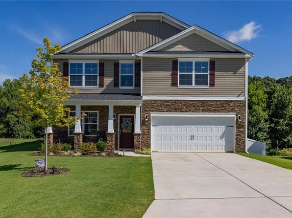 6822 Bellawood Dr, Trinity, NC 27370