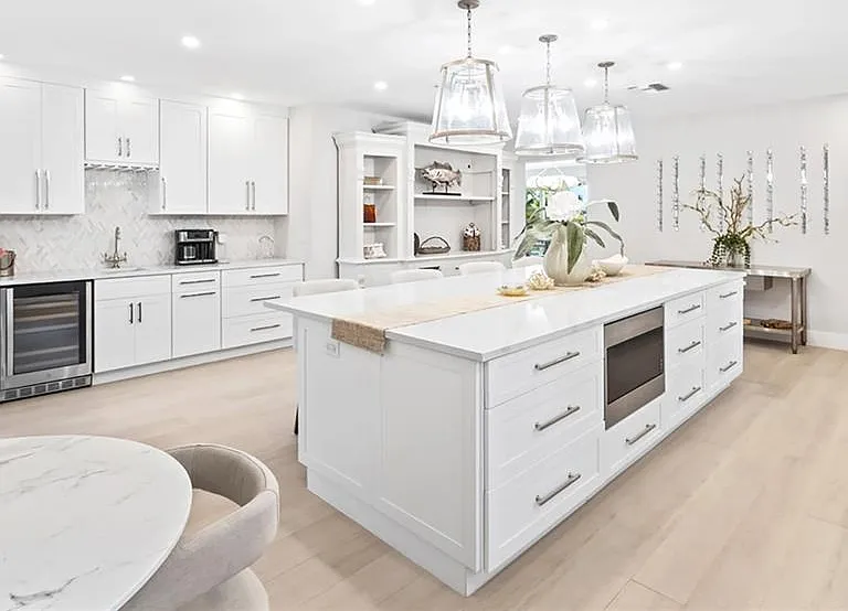 440 Kings Town Dr — Photo 15