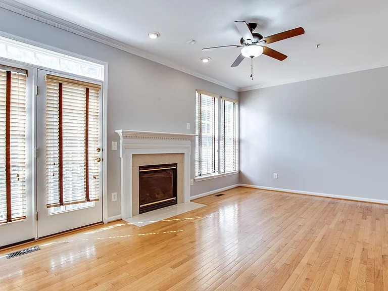 10410 Damascus Park Ln — Photo 27