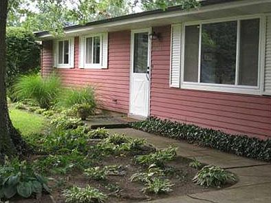 3rd image of 17489 Parker Ave
