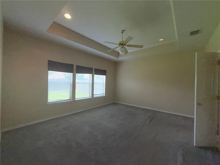 344 Wright Dr — Photo 10