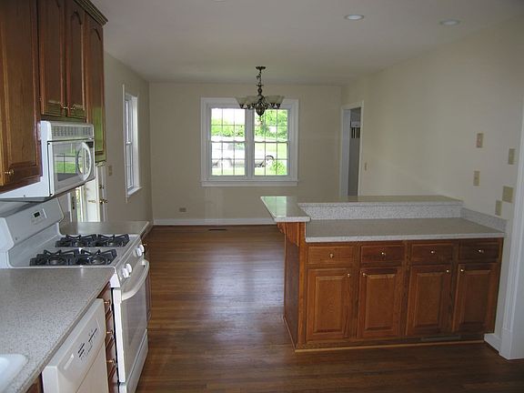 Large Kitchen-Dining