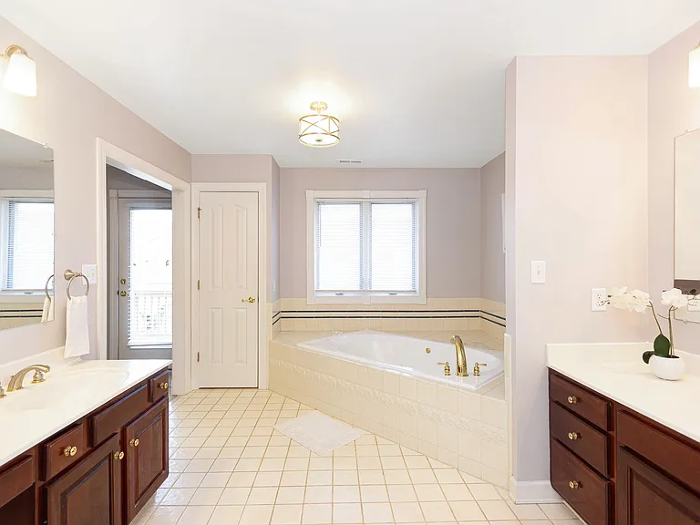 73 Mizzen Cir — Photo 19