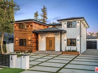 16718 Addison St, Encino, CA 91436