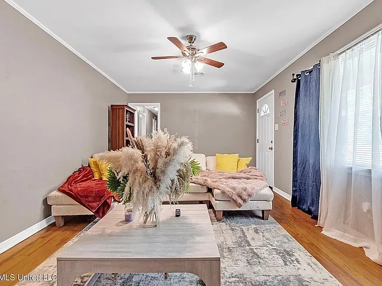 321 Panola Ave — Photo 8