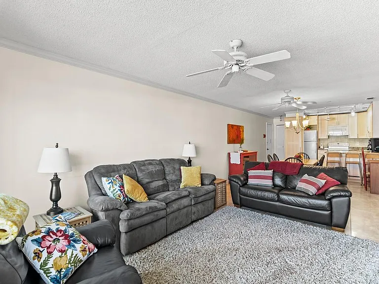5100 Highway A1A #71H — Photo 7