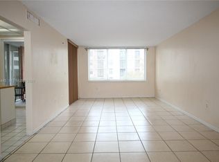 17890 W Dixie Hwy APT 519, North Miami Beach, FL 33160