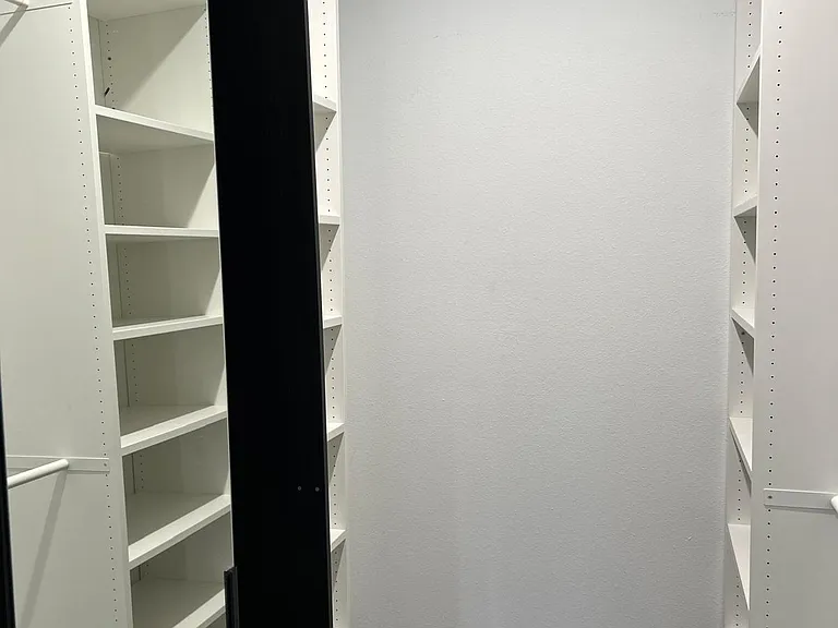 walk in closet