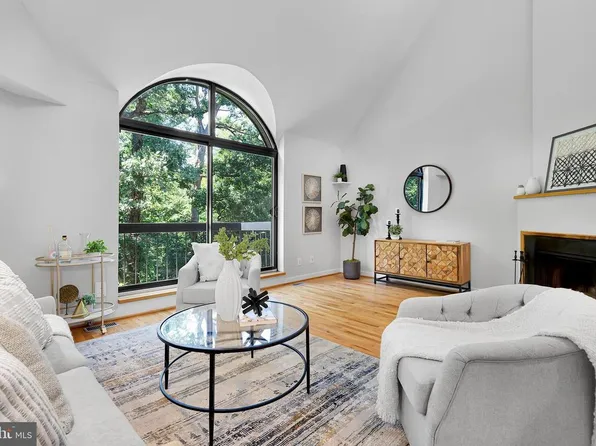 3513 17th St NW, Washington, DC 20010