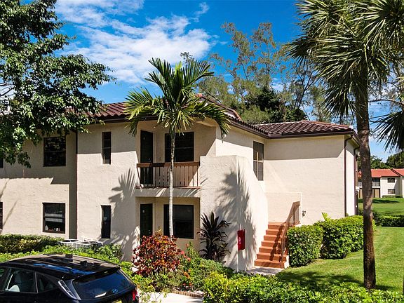 2nd image of 21662 Arriba Real #44H