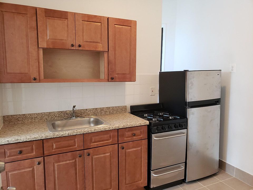 1st image of 107 Mount Vernon Ave