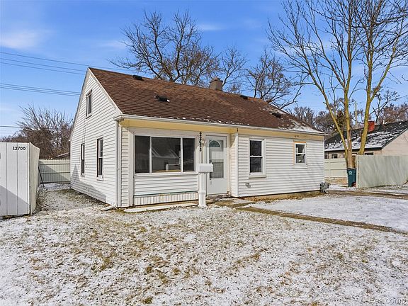 3rd image of 22035 Scotia Rd