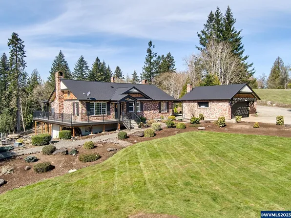 16290 S Riverview Rd, Molalla, OR 97038